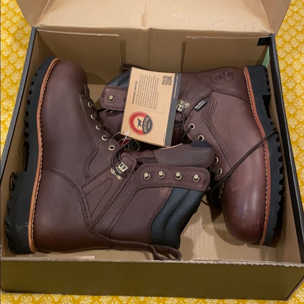 NEW IN BOX!! Irish setter- Red Wing Shoes